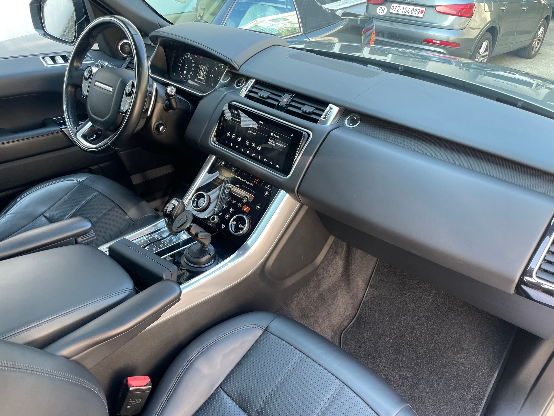 LAND ROVER Range Rover Sport 3.0 SDV6 HSE Dynamic Automatic-image-12