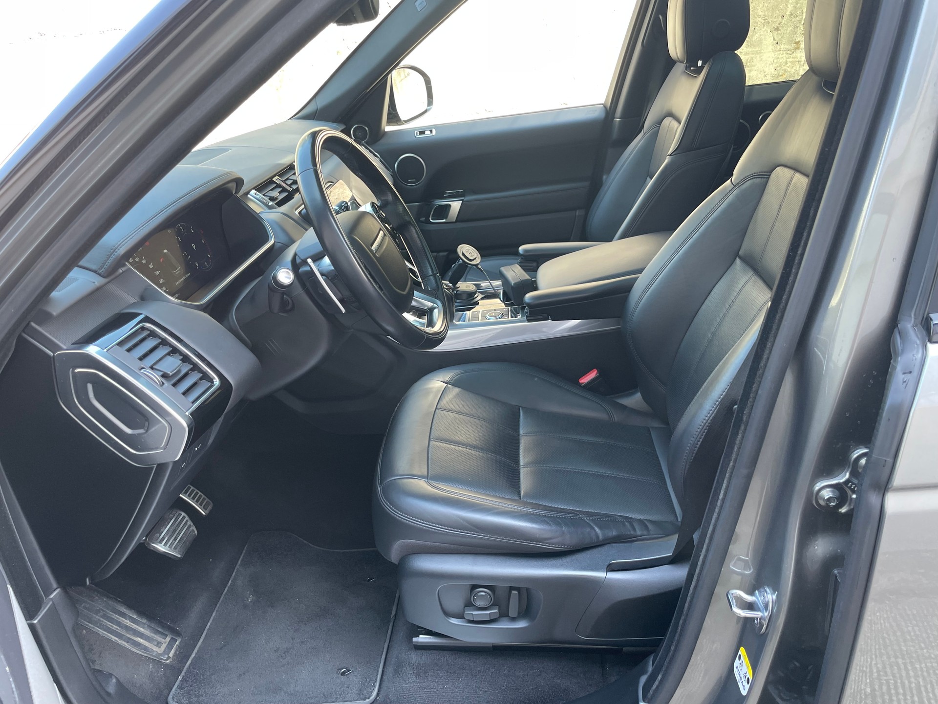 LAND ROVER Range Rover Sport 3.0 SDV6 HSE Dynamic Automatic-image-9