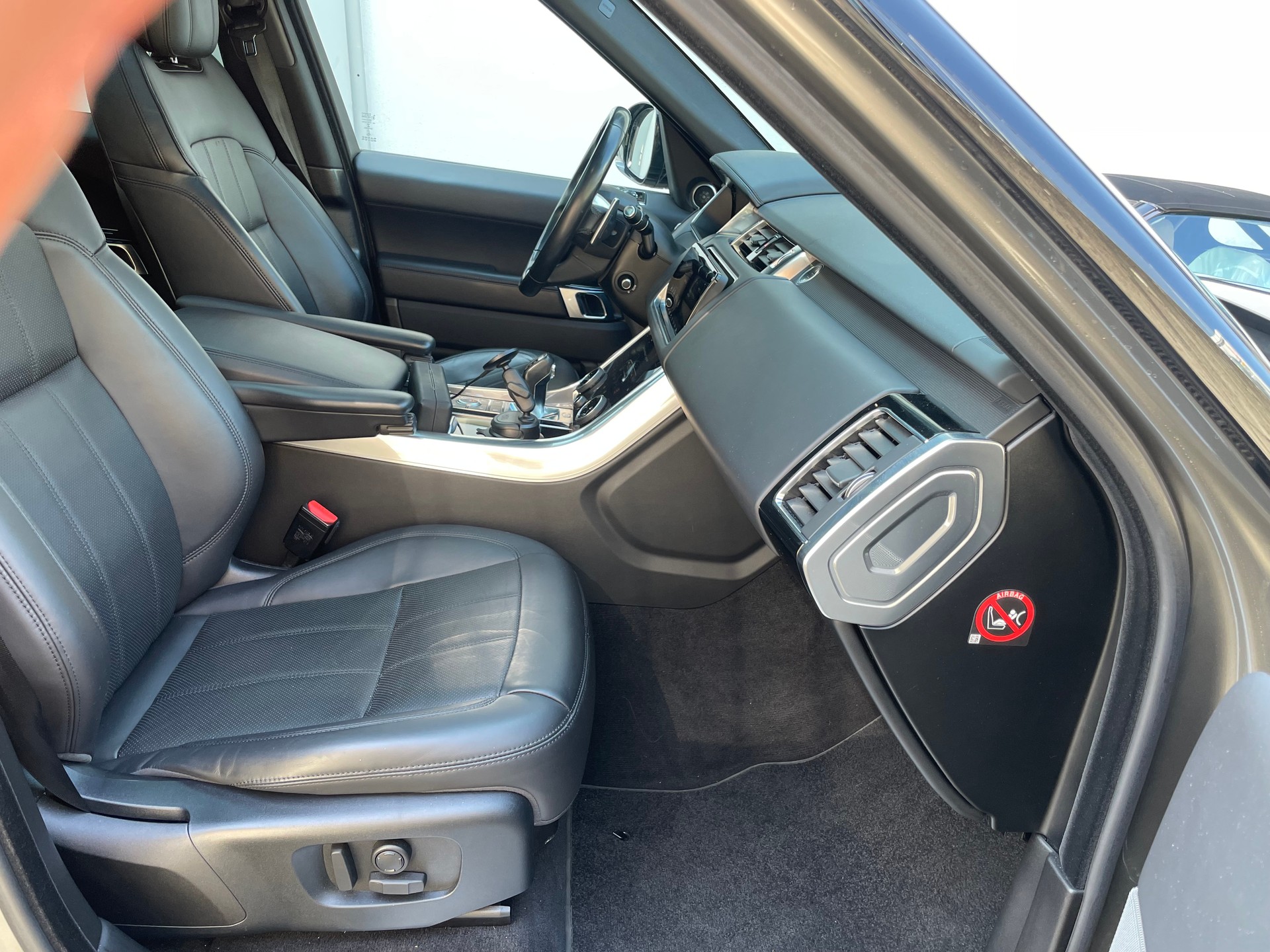 LAND ROVER Range Rover Sport 3.0 SDV6 HSE Dynamic Automatic-image-10