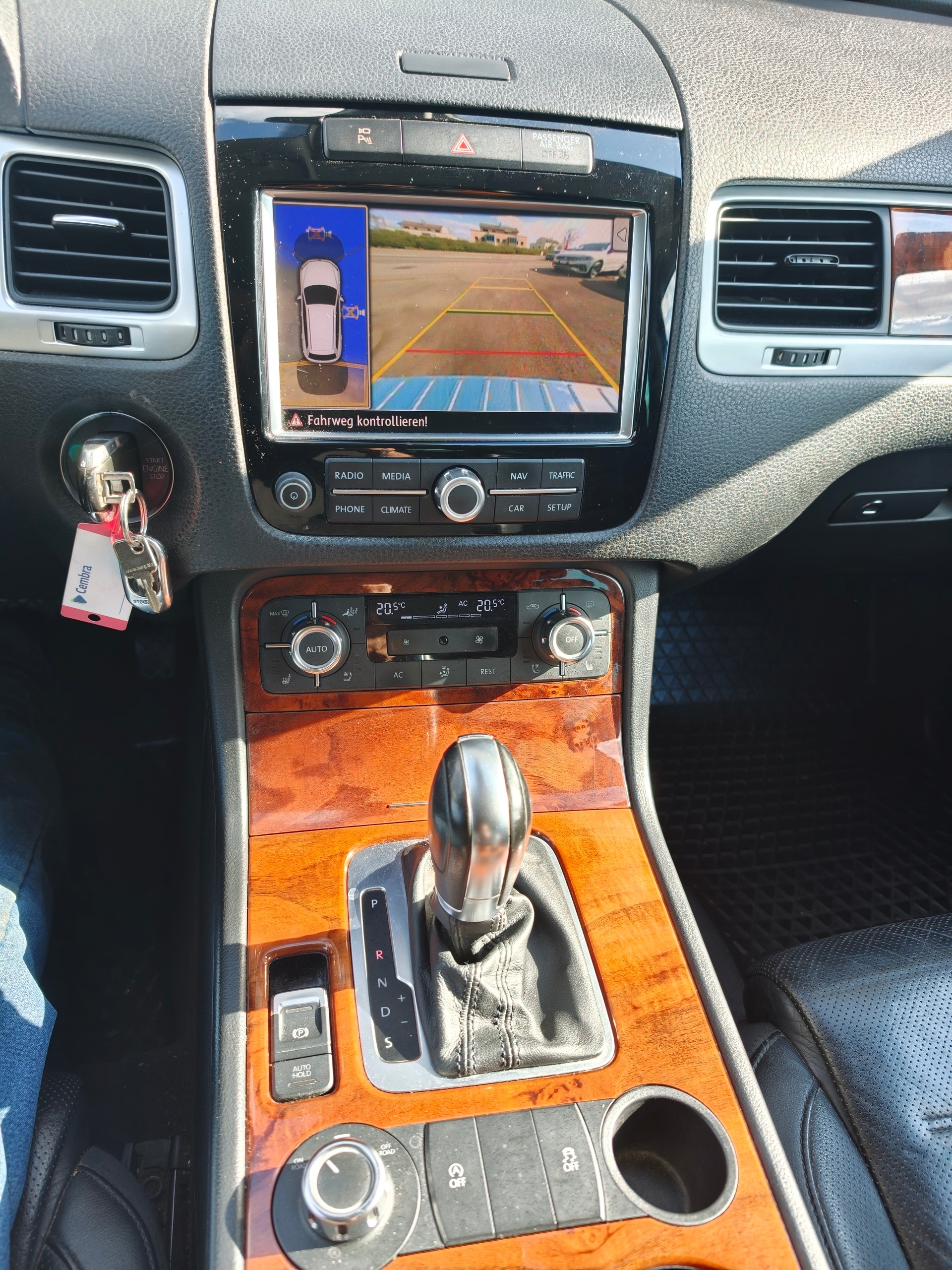 VW Touareg 3.0 TDI BlueMotion Technology Tiptronic-image-4