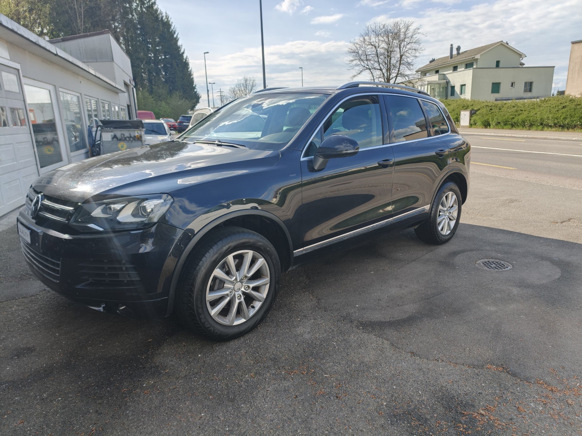 VW Touareg 3.0 TDI BlueMotion Technology Tiptronic-image-0