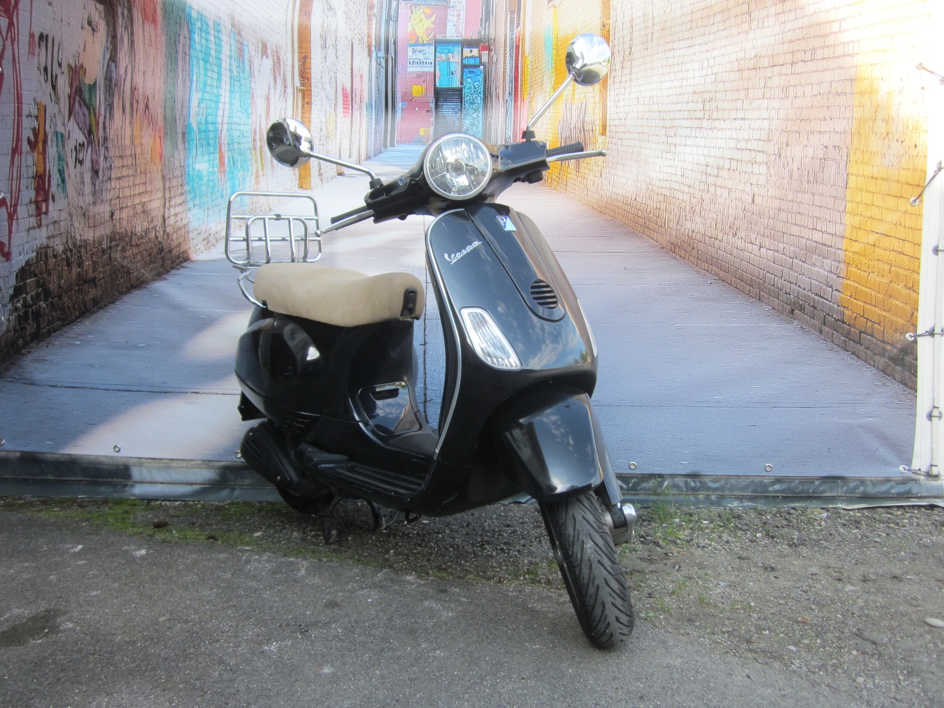 PIAGGIO Vespa 125 LX4-image-2