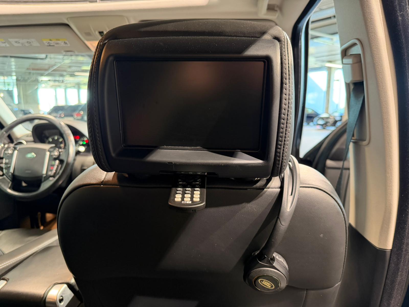 LAND ROVER Discovery 3.0 SDV6 HSE Automatic-image-22