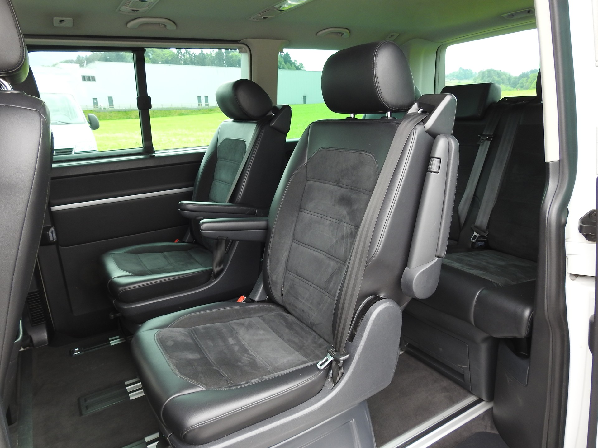 VW T6 Multivan 2.0 Bi-TDI Highline 4Motion DSG-image-20