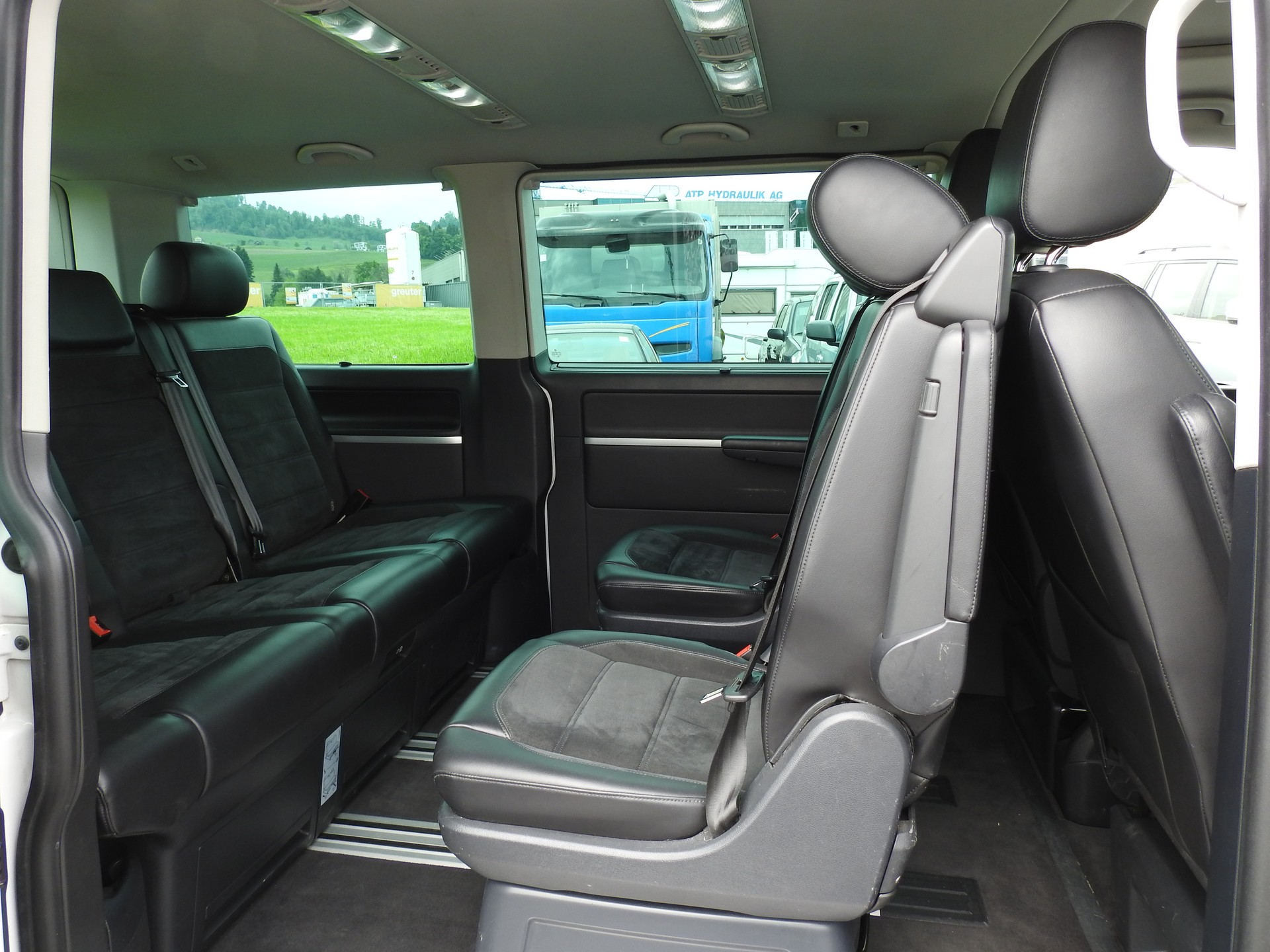 VW T6 Multivan 2.0 Bi-TDI Highline 4Motion DSG-image-23