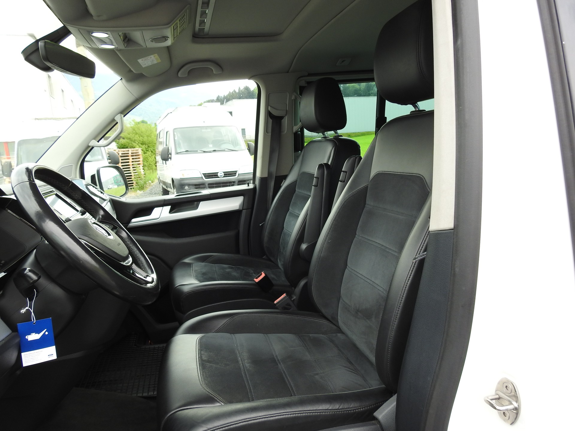 VW T6 Multivan 2.0 Bi-TDI Highline 4Motion DSG-image-14