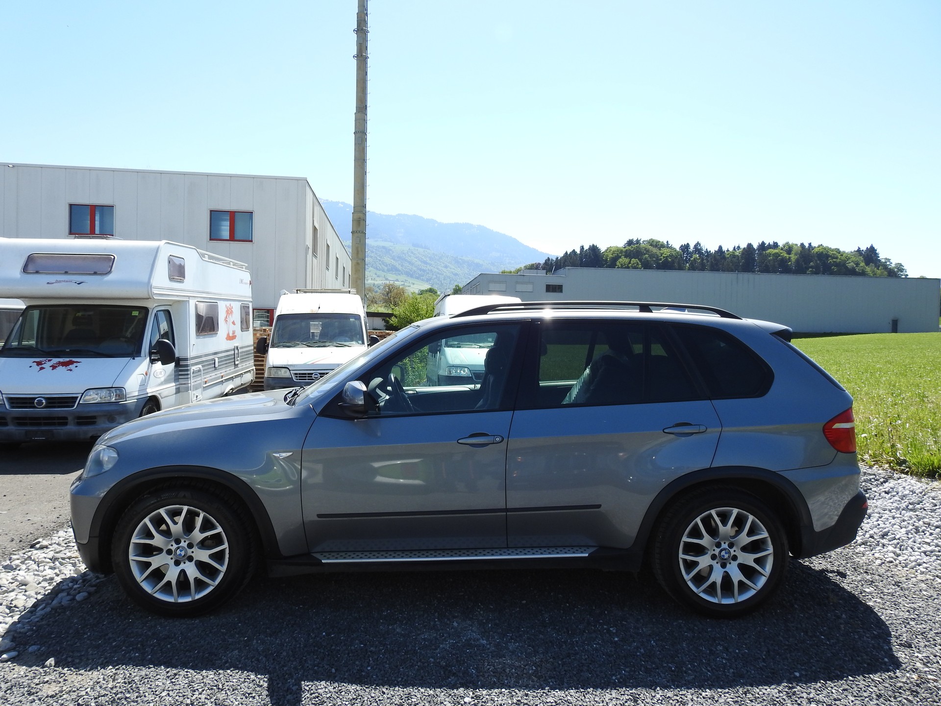 BMW X5 xDrive 48i (4.8i) Steptronic-image-2