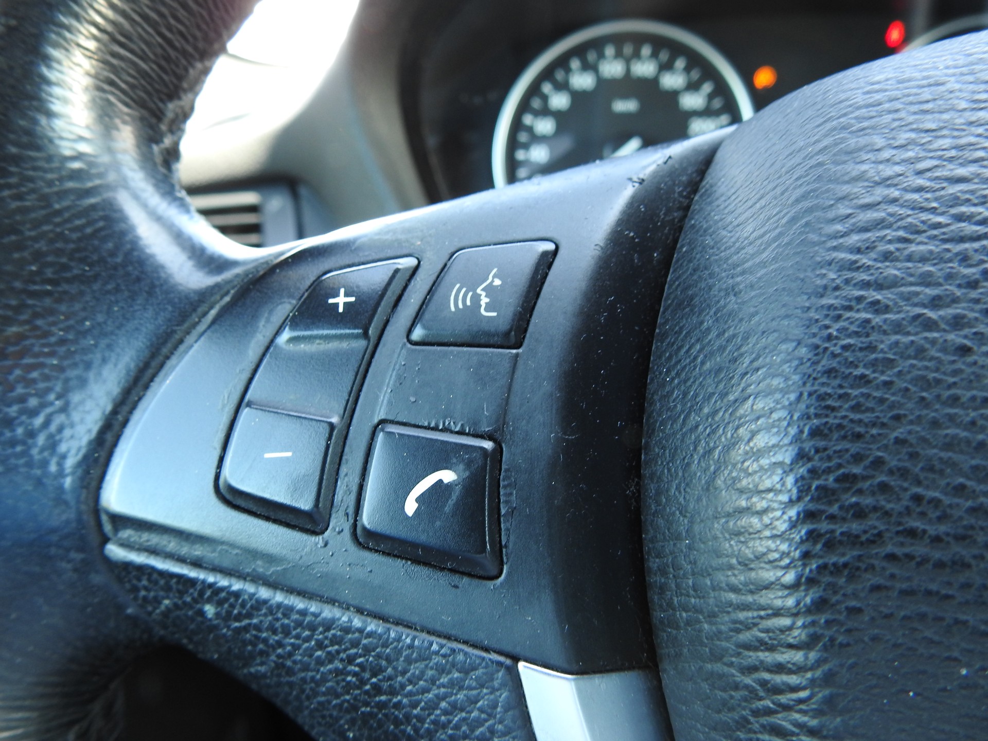BMW X5 xDrive 48i (4.8i) Steptronic-image-26