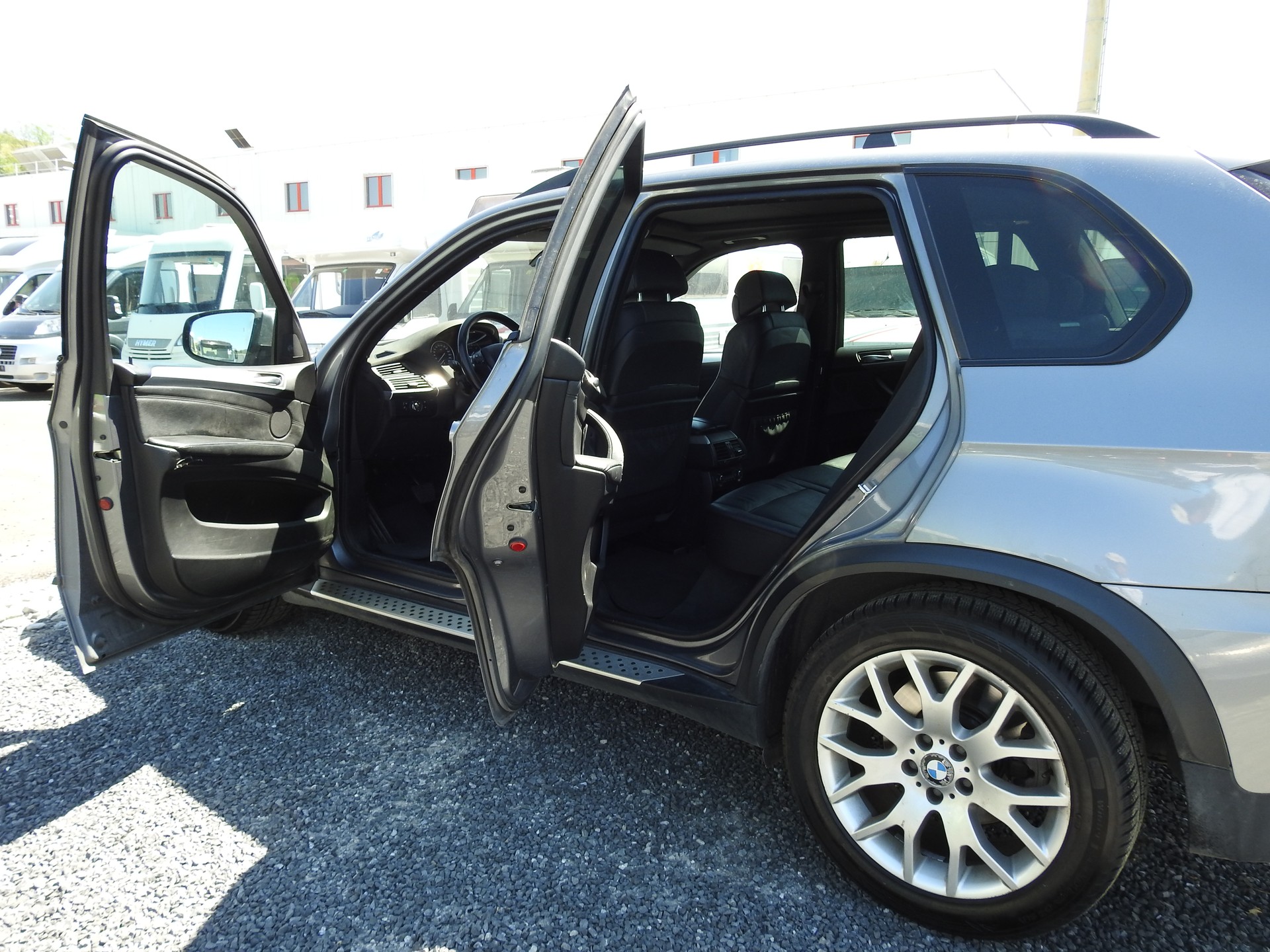 BMW X5 xDrive 48i (4.8i) Steptronic-image-17