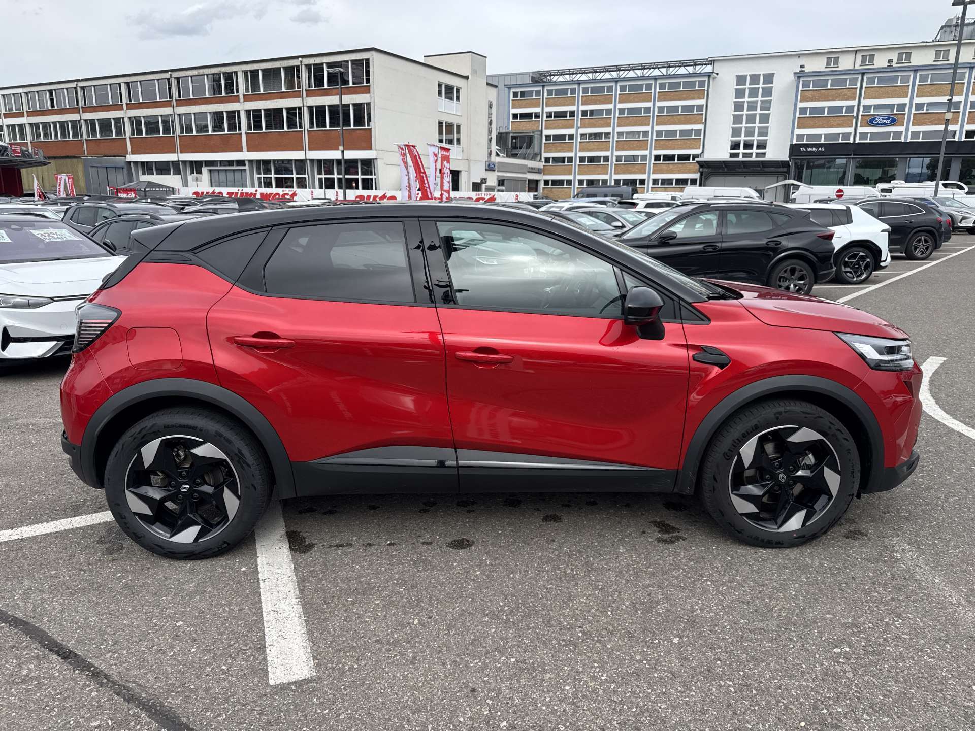 RENAULT Captur 1.8 E-Tech 160 Techno DHT-Automat-image-10