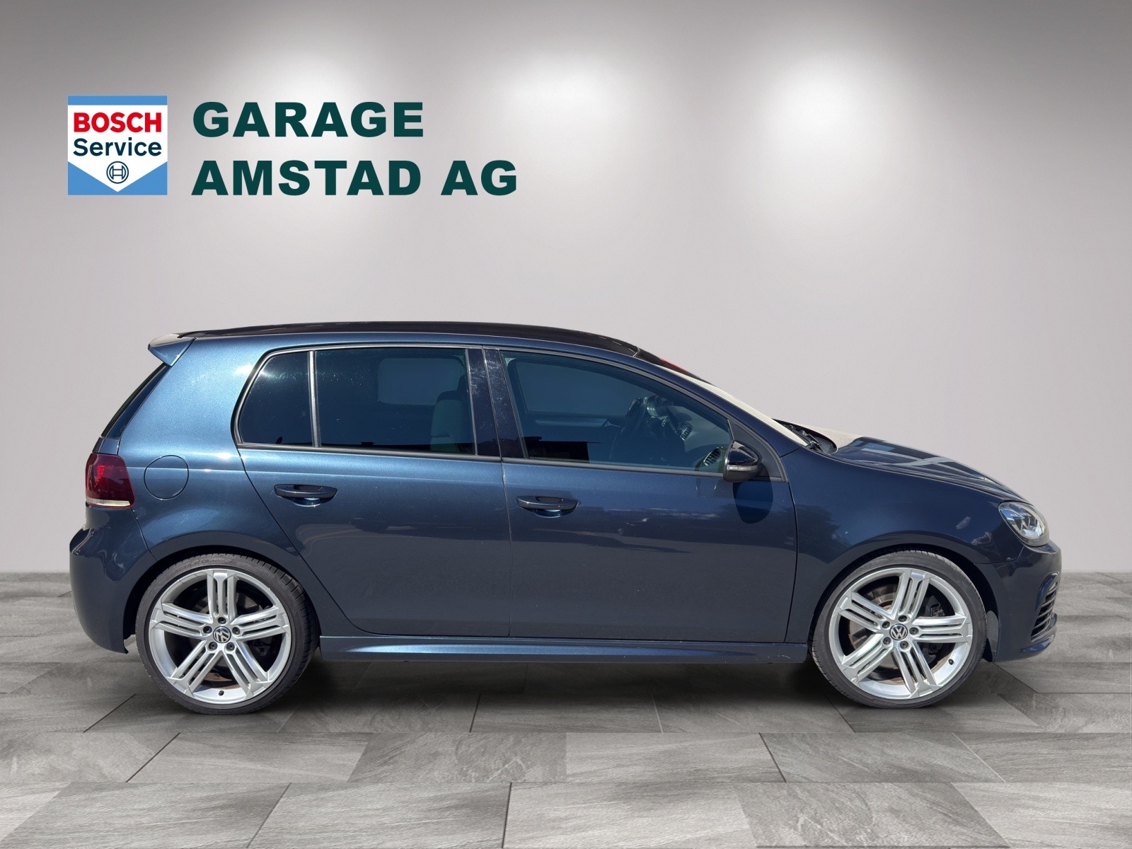 VW Golf 2.0 TSI R 4Motion-image-4