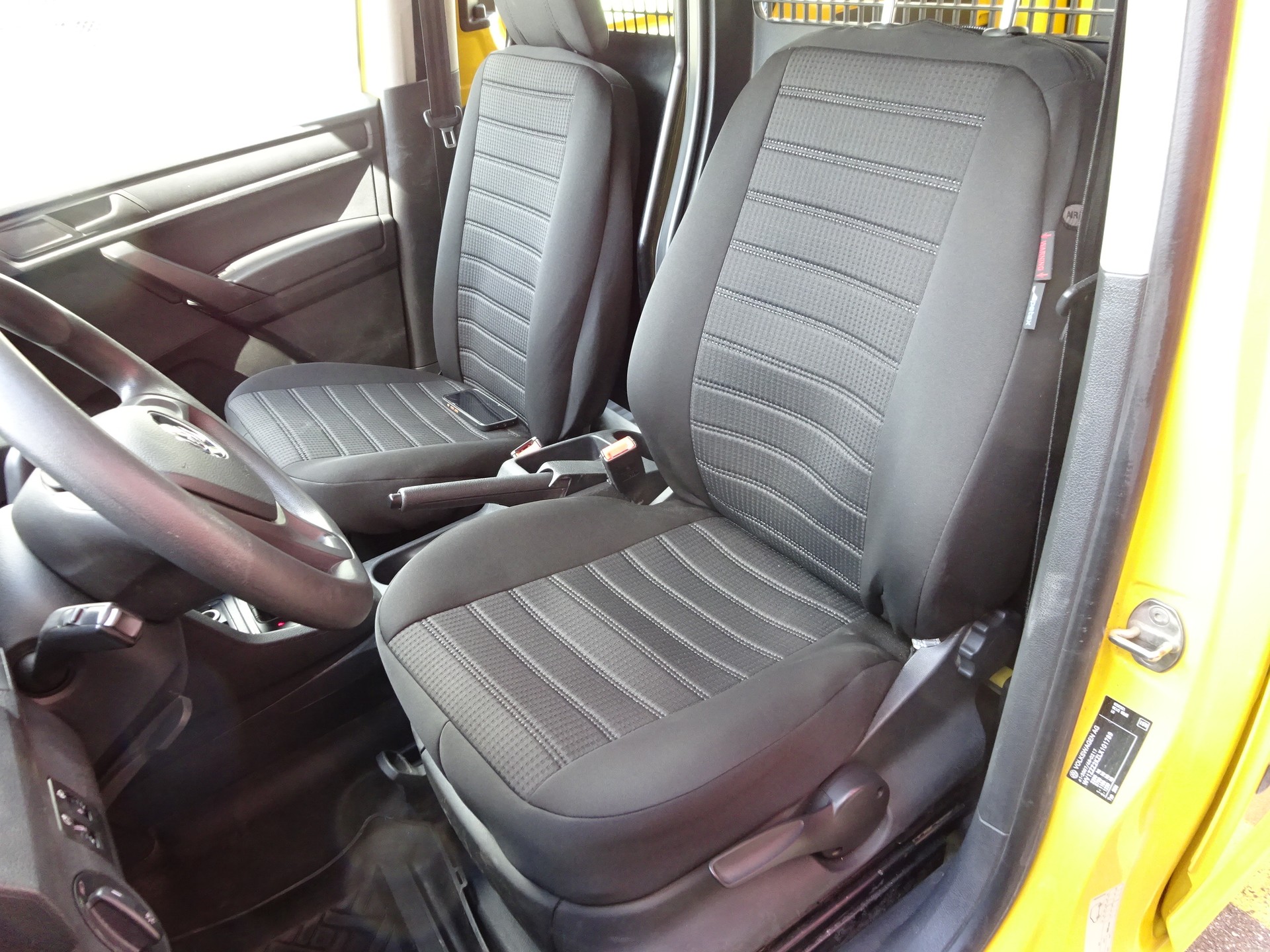VW Caddy 2.0TDI 4Motion BlueMotion Technology DSG-image-16
