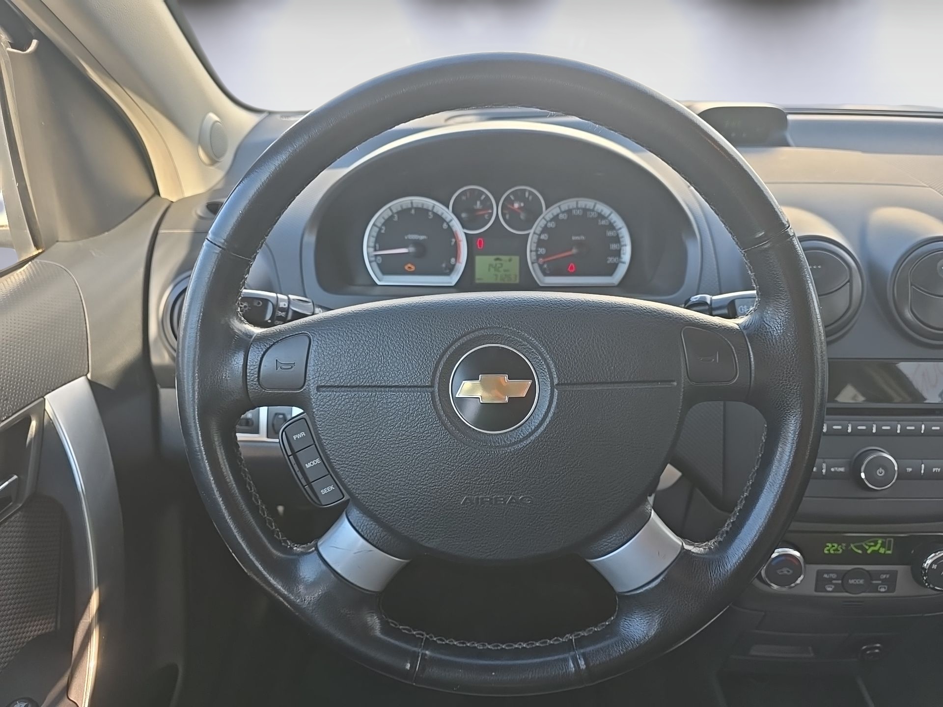 CHEVROLET Aveo 1.4 LT Automatic-image-11