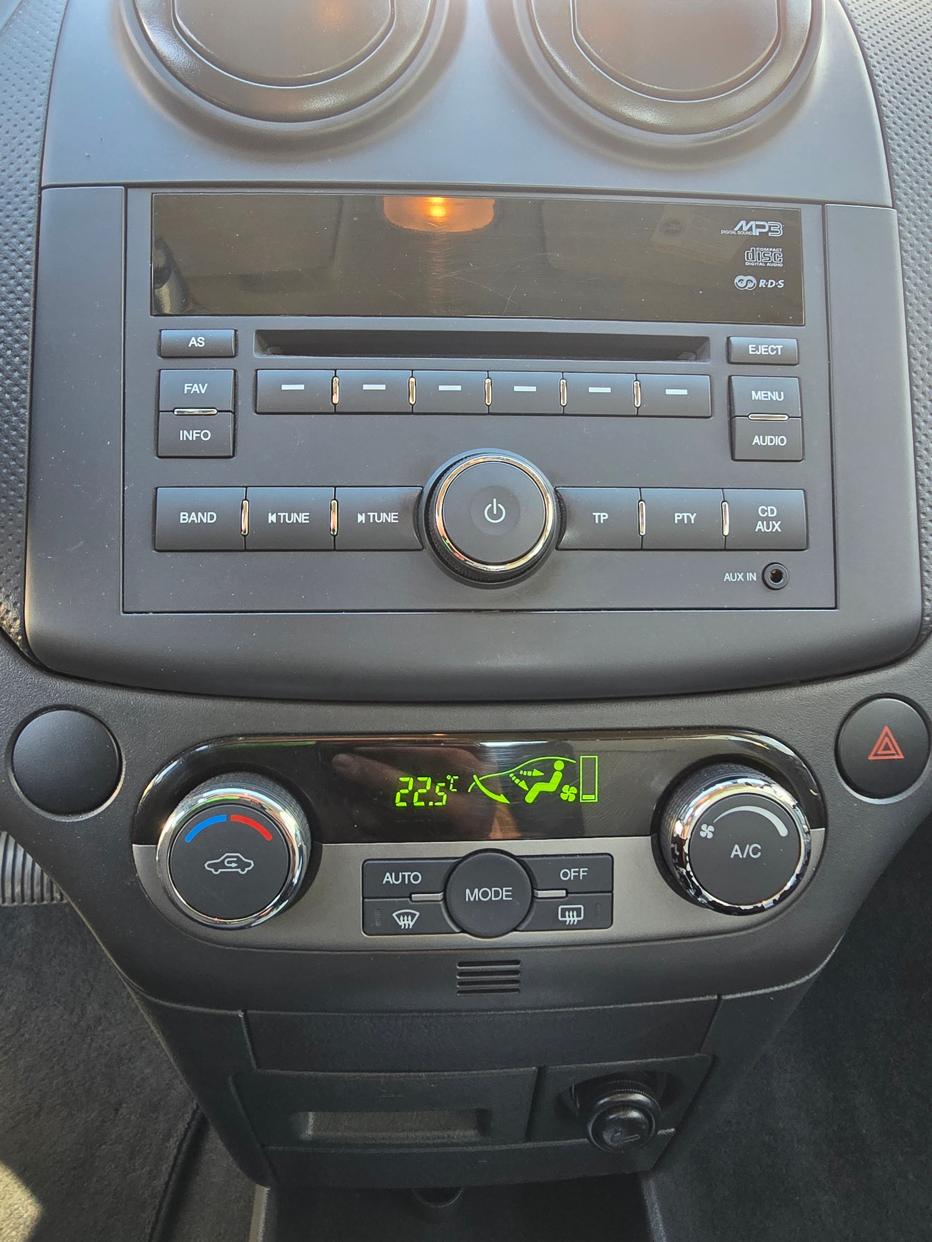 CHEVROLET Aveo 1.4 LT Automatic-image-13