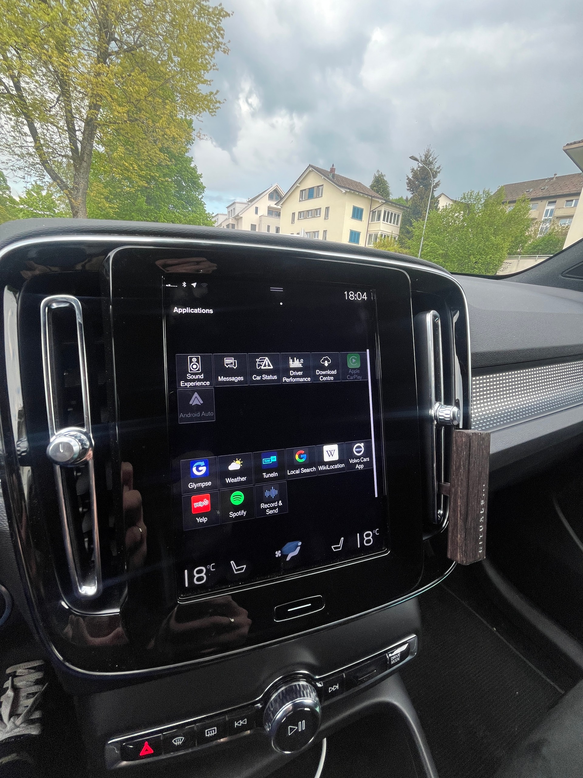 VOLVO XC 40 2.0 T5 R-Design AWD-image-8