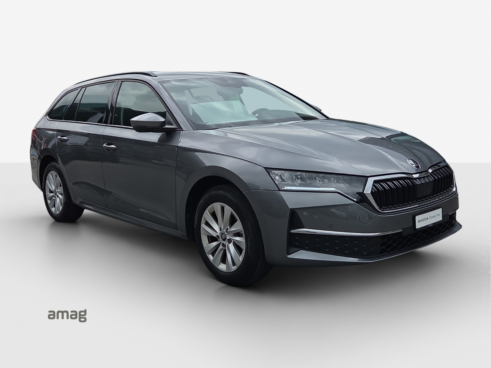 SKODA Octavia Combi 2.0 TDI DSG Selection-image-5