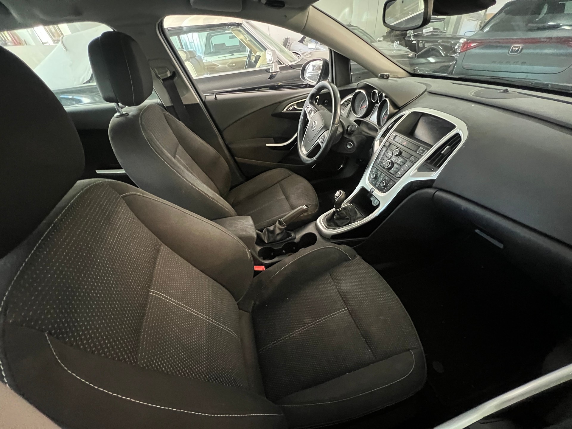 OPEL Astra SportsTourer 2.0 CDTi Sport-image-9