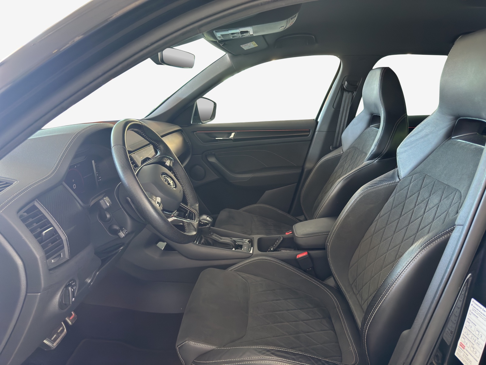 SKODA Kodiaq 2.0 TSI 4x4 SportLine-image-7