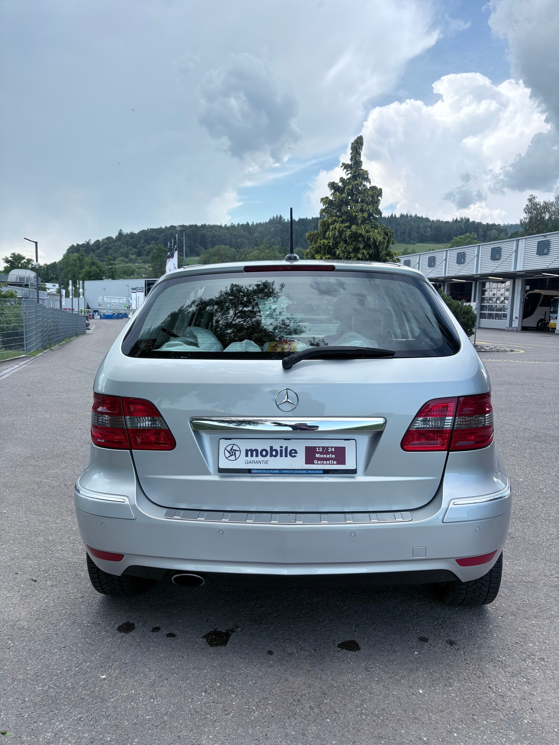 MERCEDES-BENZ B 180 My Star Autotronic Neue MFK-image-3