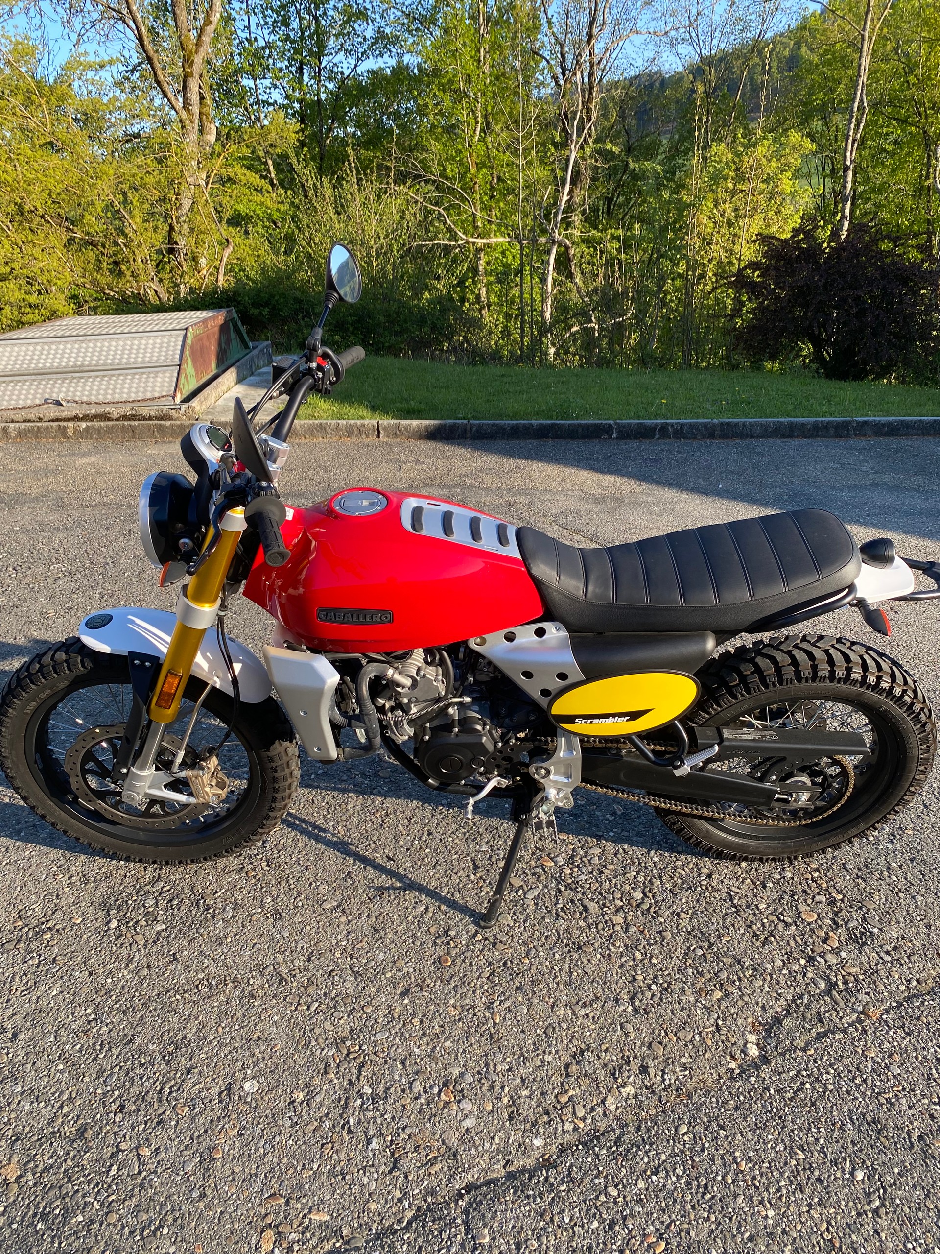 FANTIC Caballero 125