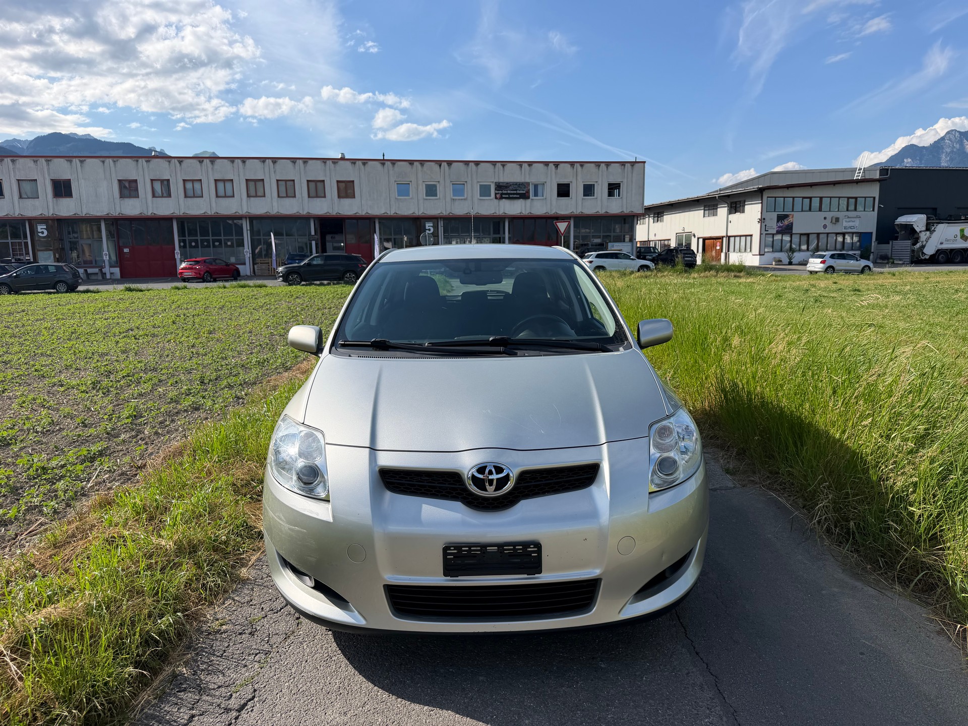 TOYOTA Auris 1.6 Linea Terra-image-1
