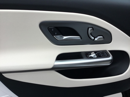 MERCEDES-BENZ CLA 200 8G-DCT 4Matic-image-9