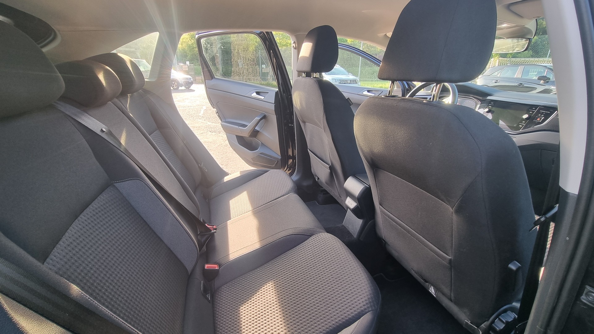 VW 1.5 TSI 75 Edition DSG-image-3