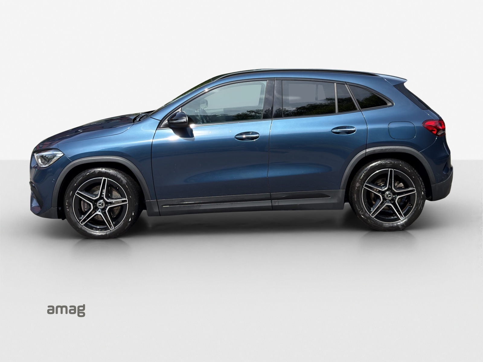 MERCEDES-BENZ GLA 250 4Matic AMG Line 8G-DCT-image-1
