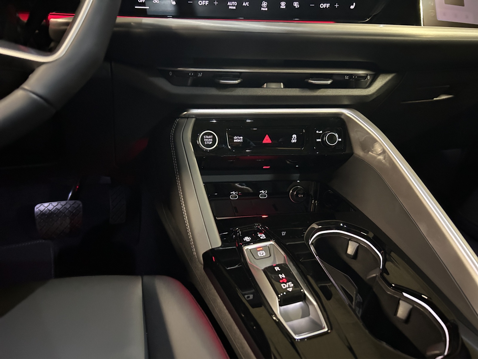 AUDI Q5 TFSI quatto 150 kW S-tronic-image-13