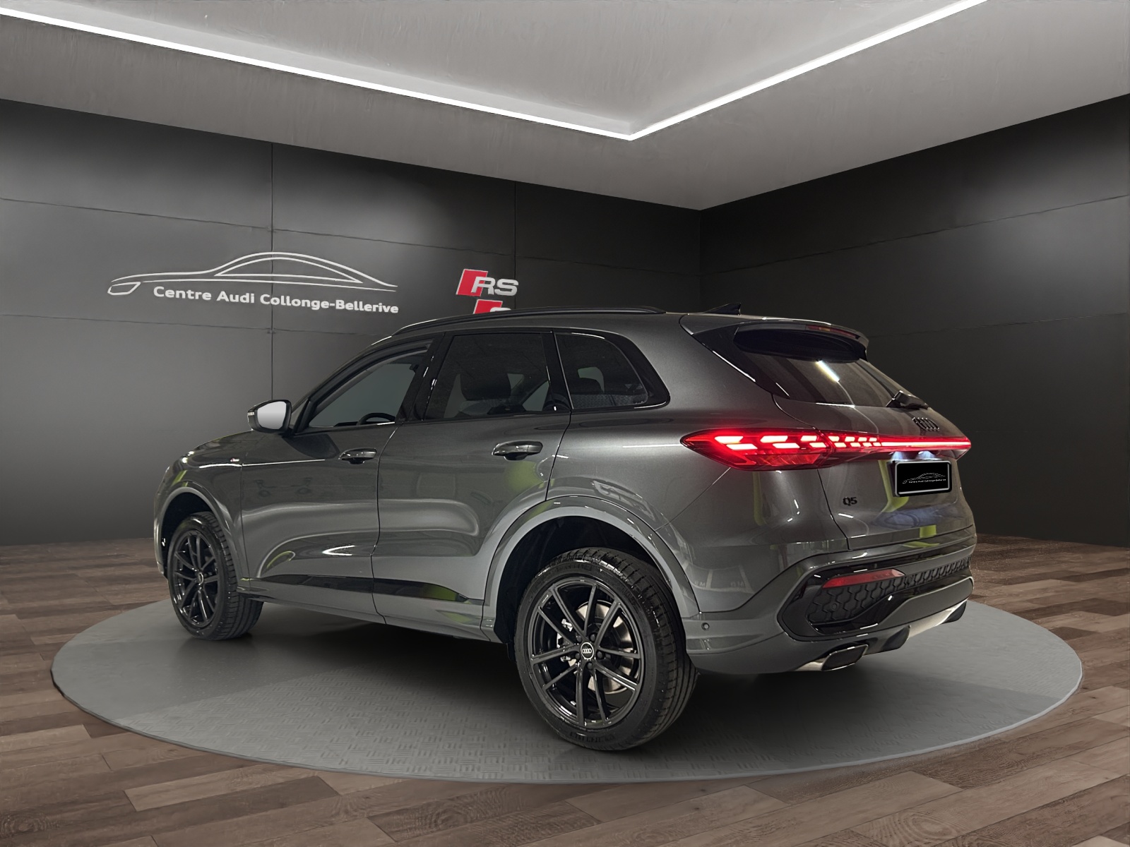 AUDI Q5 TFSI quatto 150 kW S-tronic-image-3