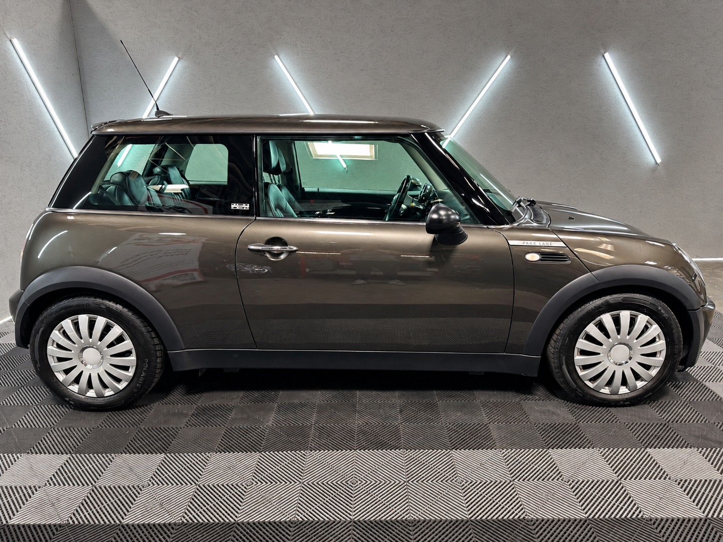 MINI Cooper Park Lane-image-2