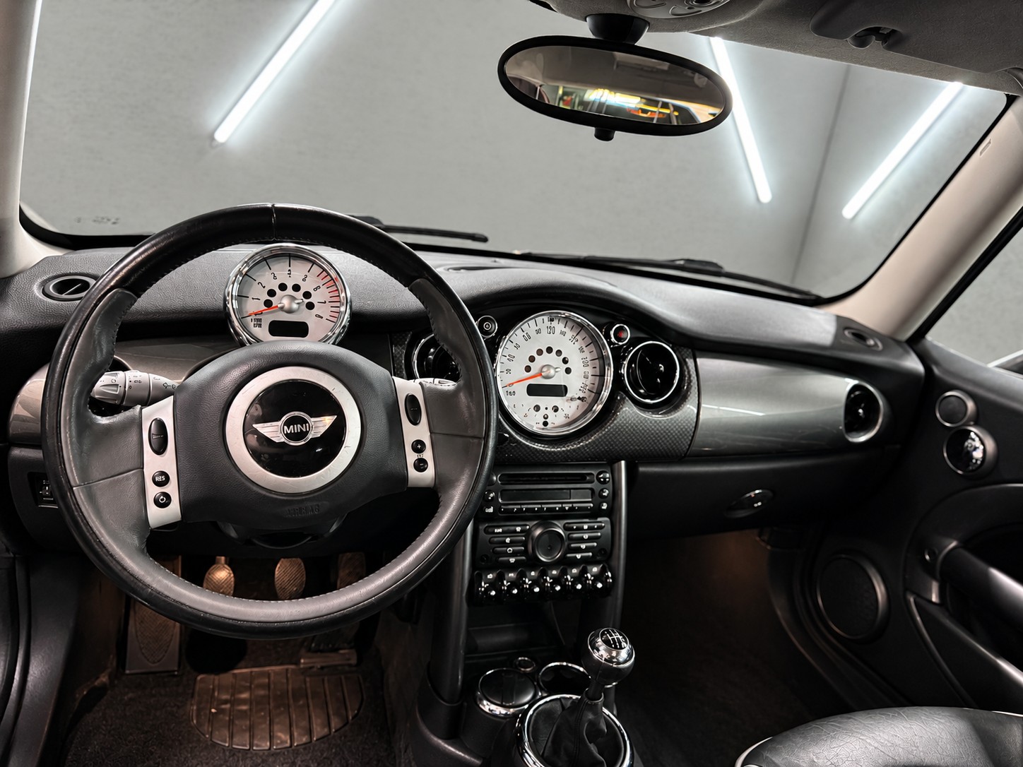 MINI Cooper Park Lane-image-9