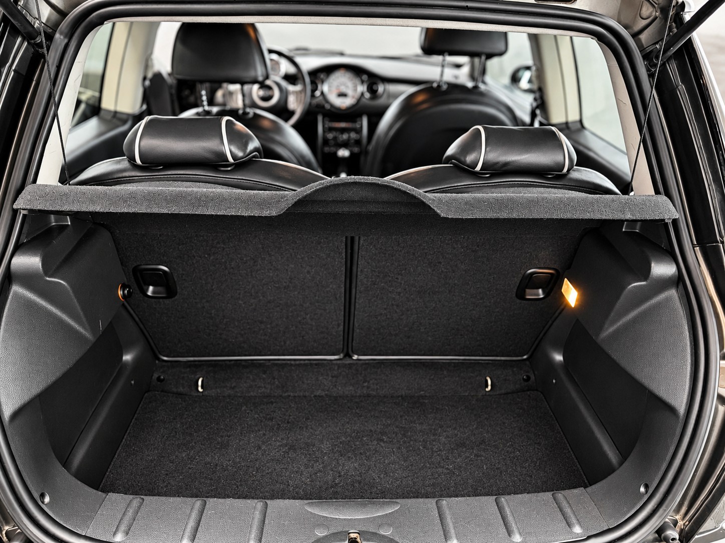 MINI Cooper Park Lane-image-13