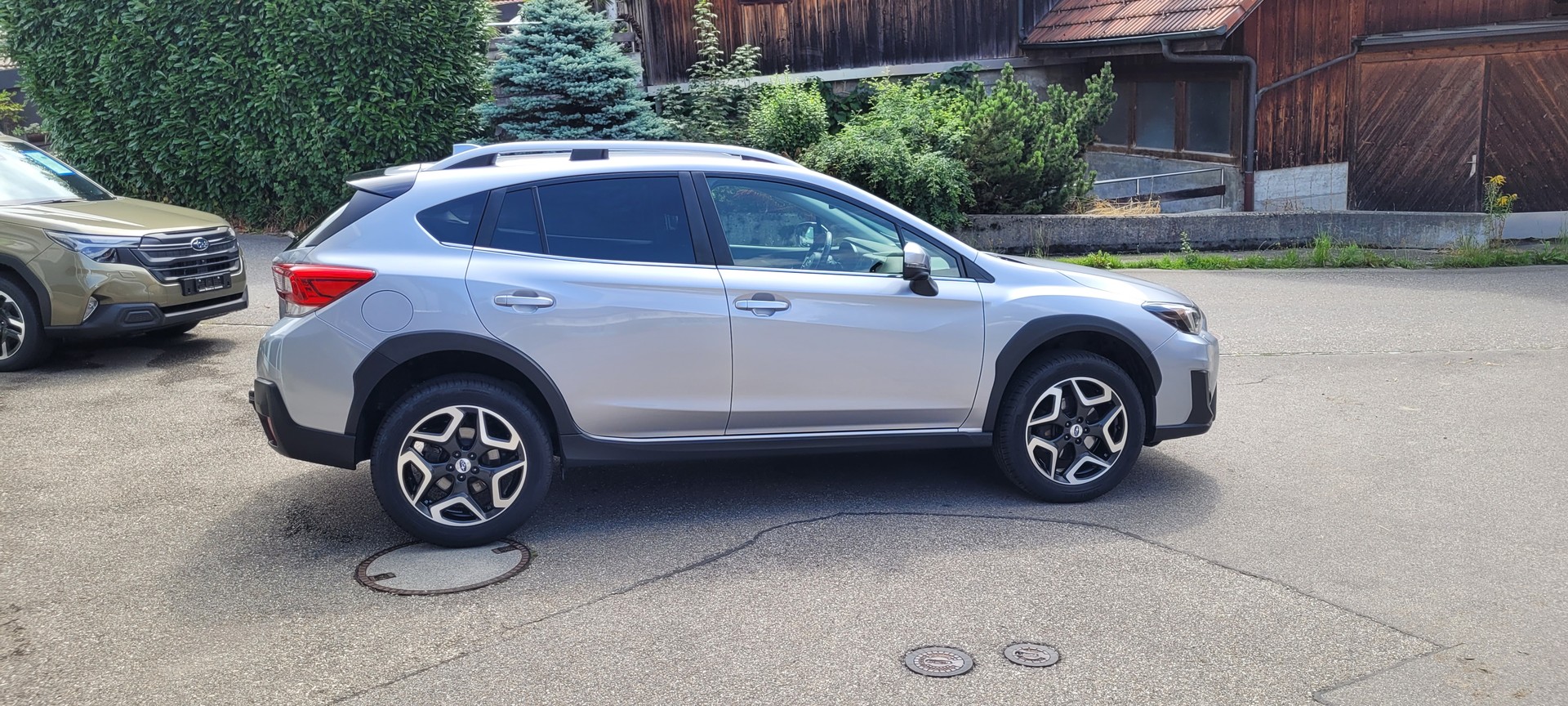 SUBARU XV 2.0 Swiss Plus AWD Lineartronic-image-3