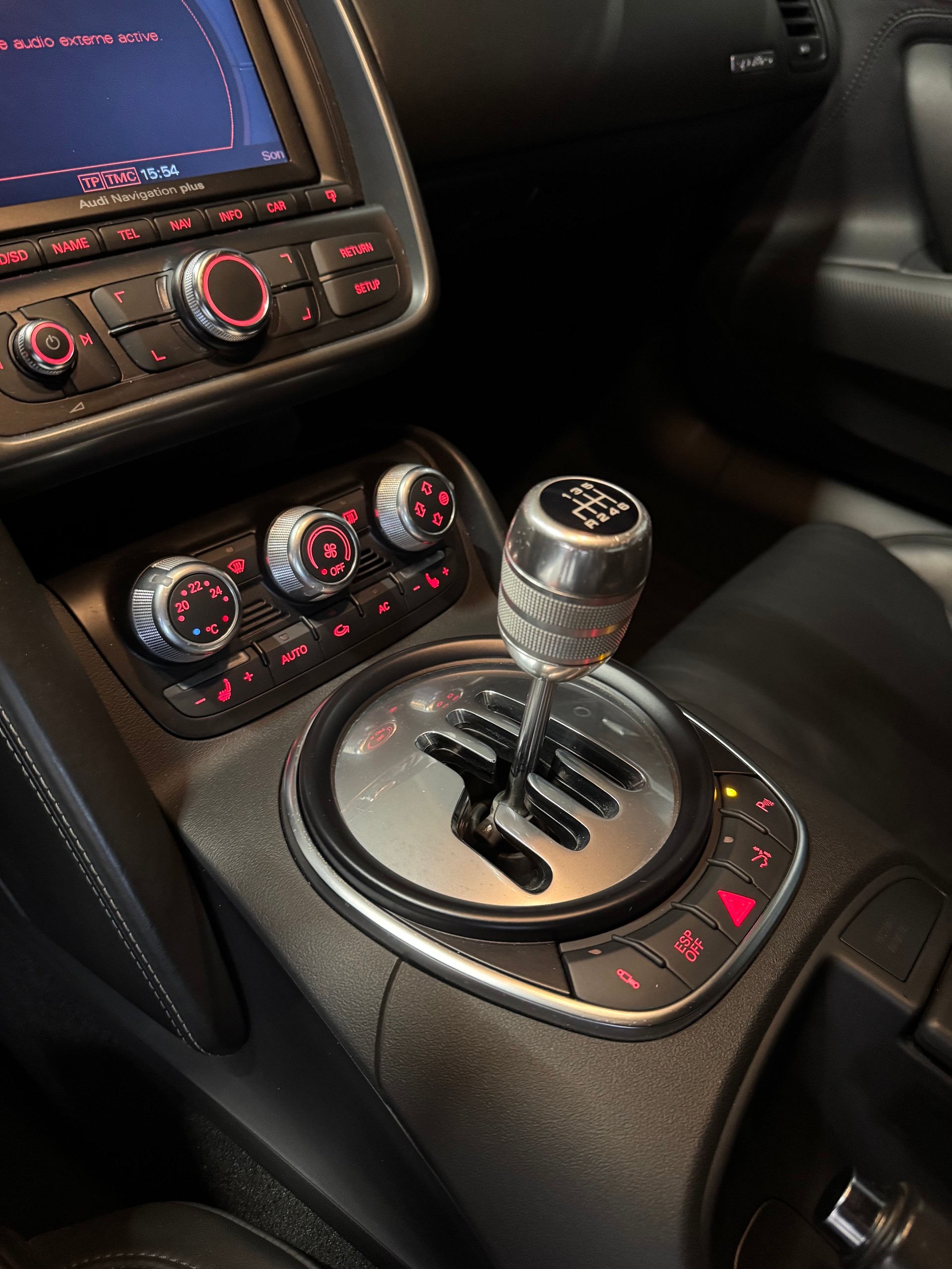 AUDI R8 Coupé 4.2 *Manual gearbox!*-image-10