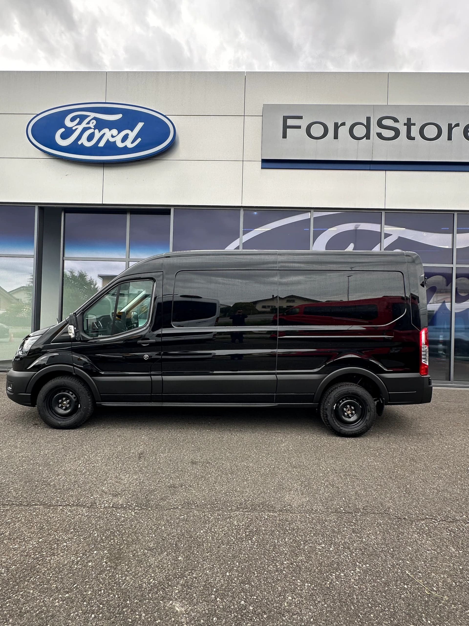 FORD Transit van 350 L3H2 2.0 EcoBl Trend/165CV/HD/Aut.-image-2