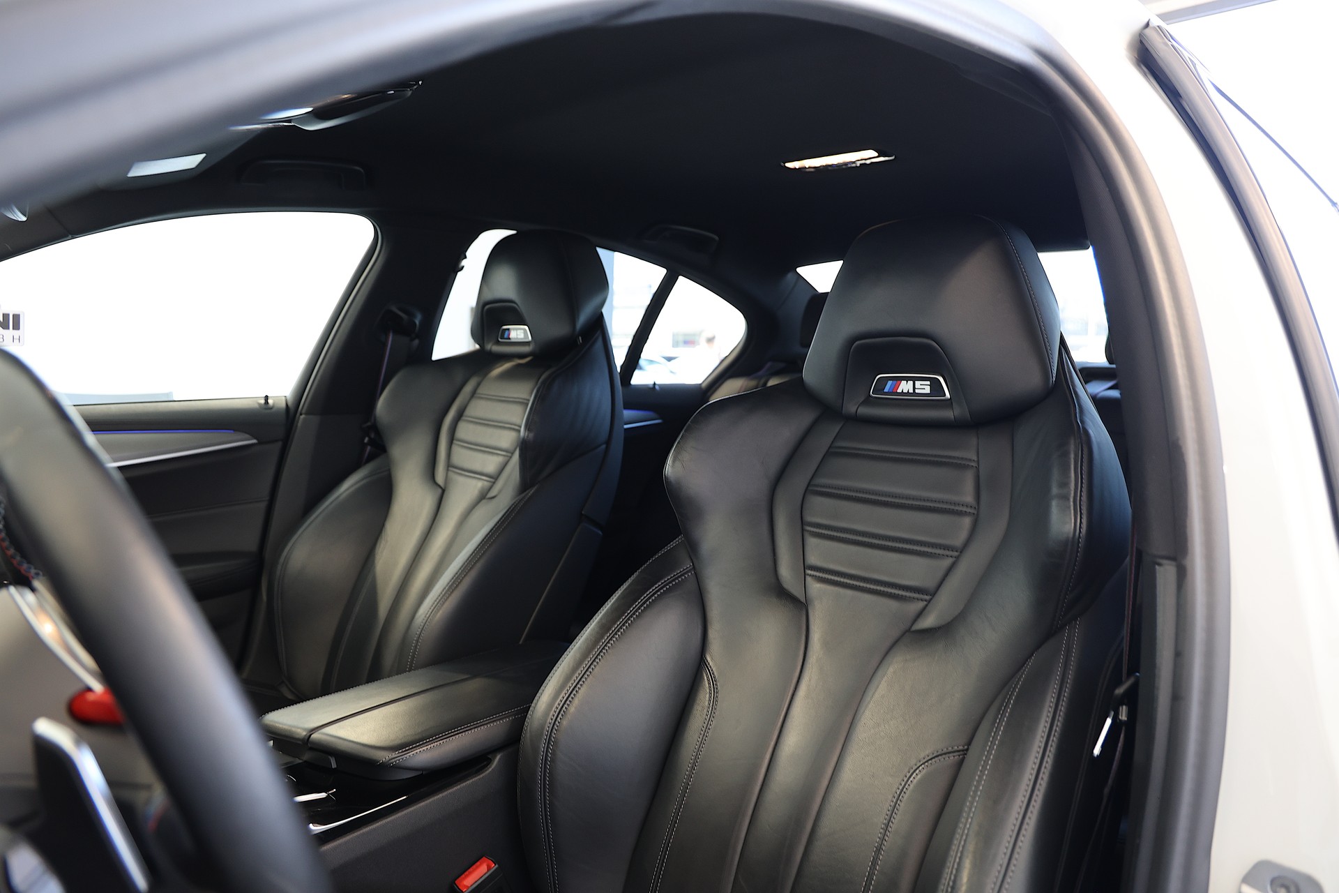BMW M5 xDrive Competition Drivelogic *Alpinweiss |||*-image-10