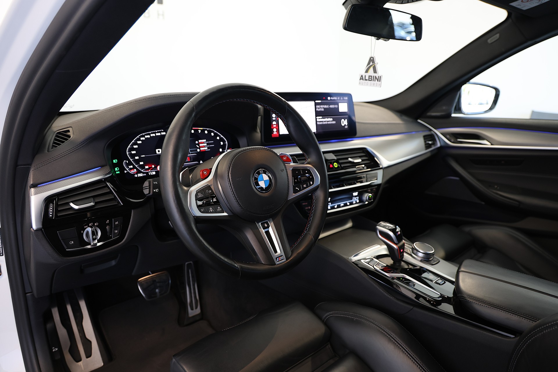 BMW M5 xDrive Competition Drivelogic *Alpinweiss |||*-image-11