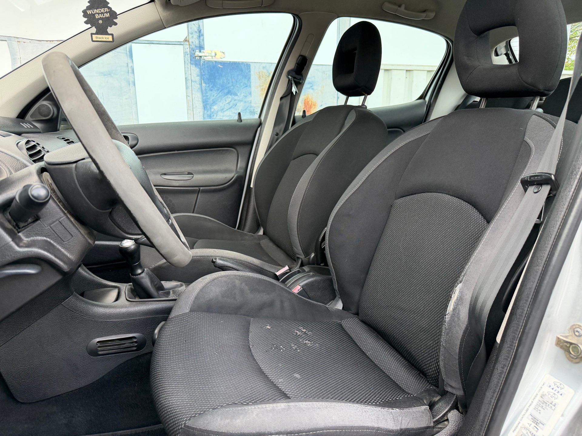 PEUGEOT 206-image-6