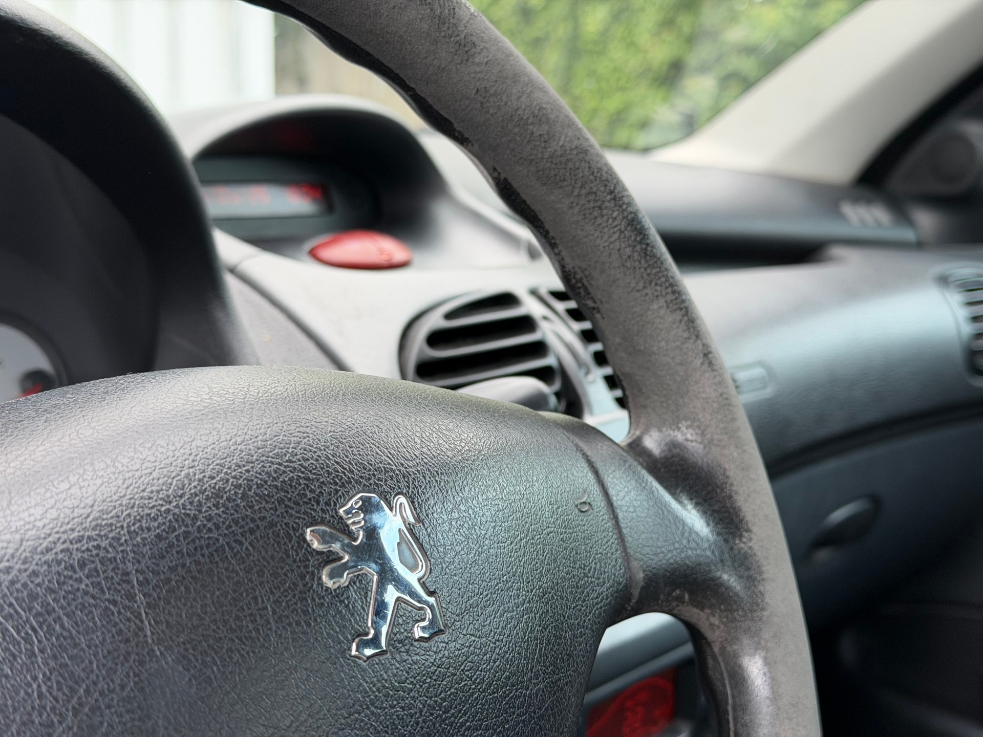 PEUGEOT 206-image-12