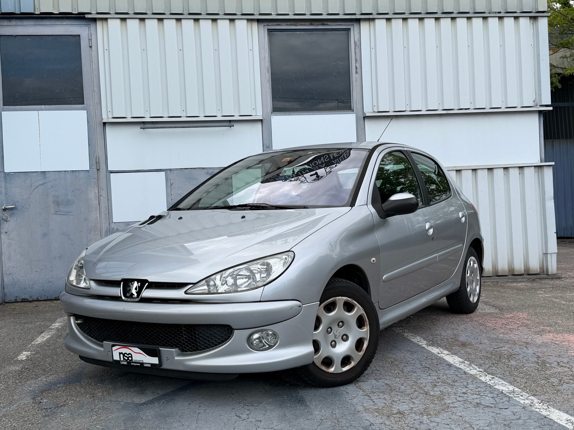 PEUGEOT 206-image-0
