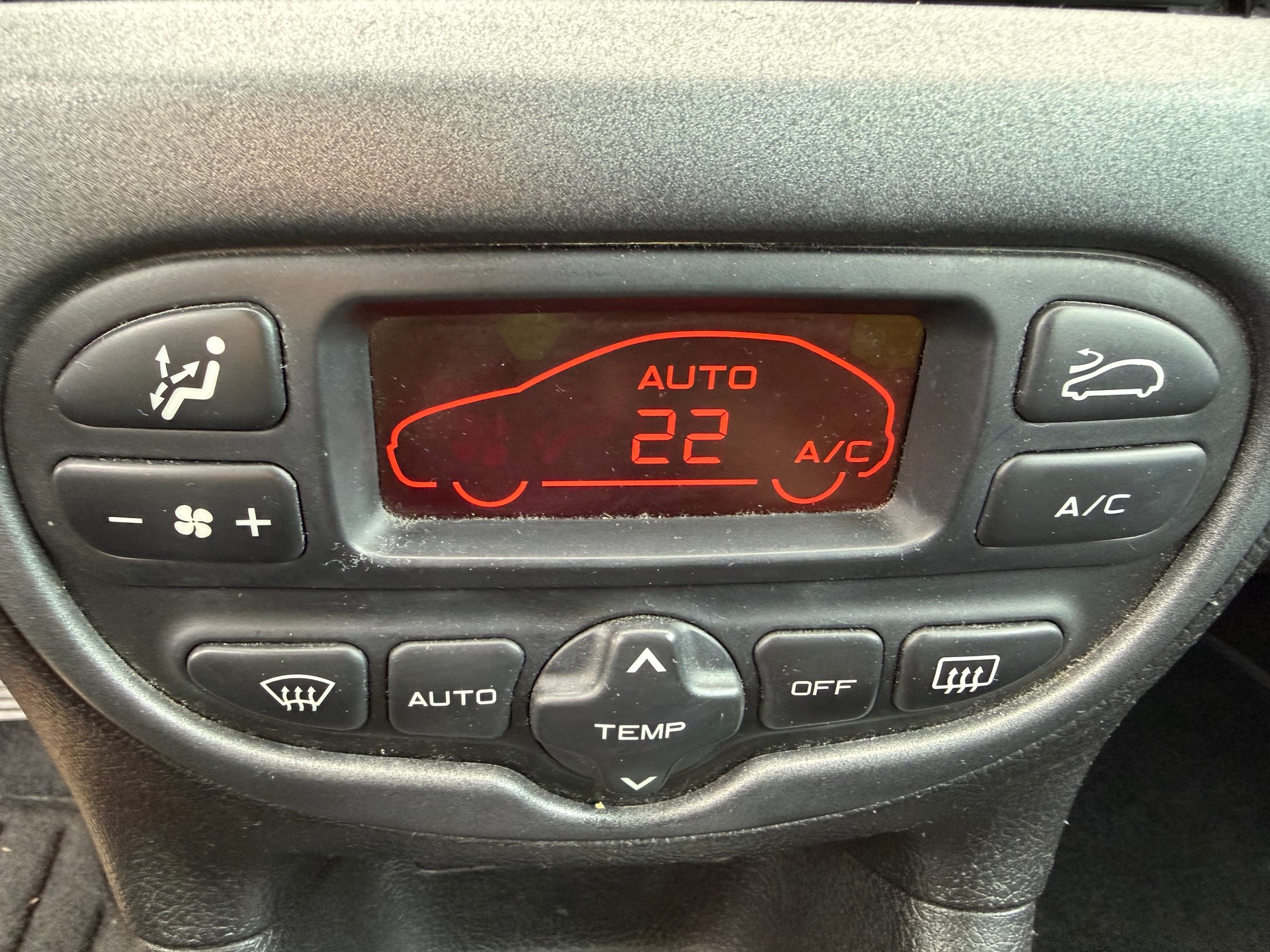 PEUGEOT 206-image-16