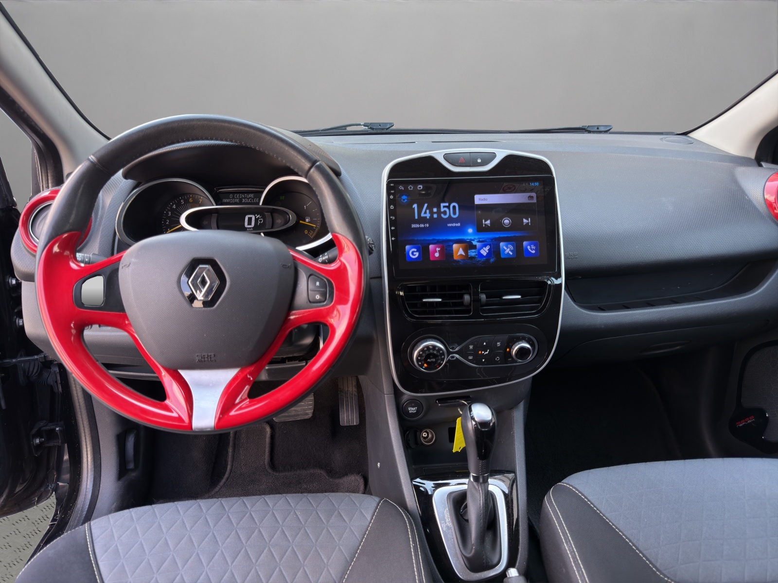 RENAULT Clio Grandtour 1.2 16V T GT EDC-image-13