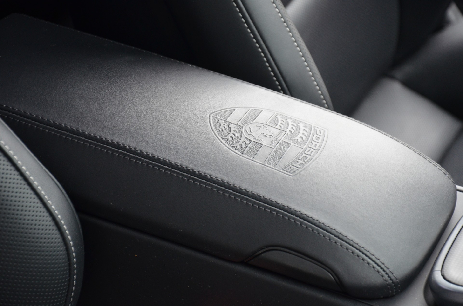 PORSCHE 911 Turbo S PDK Sport Design Paket - CH-Fahrzeug-image-23