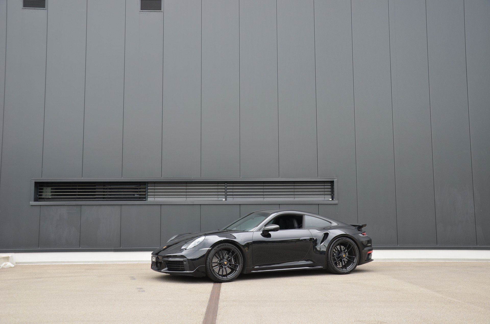 PORSCHE 911 Turbo S PDK Sport Design Paket - CH-Fahrzeug-image-1