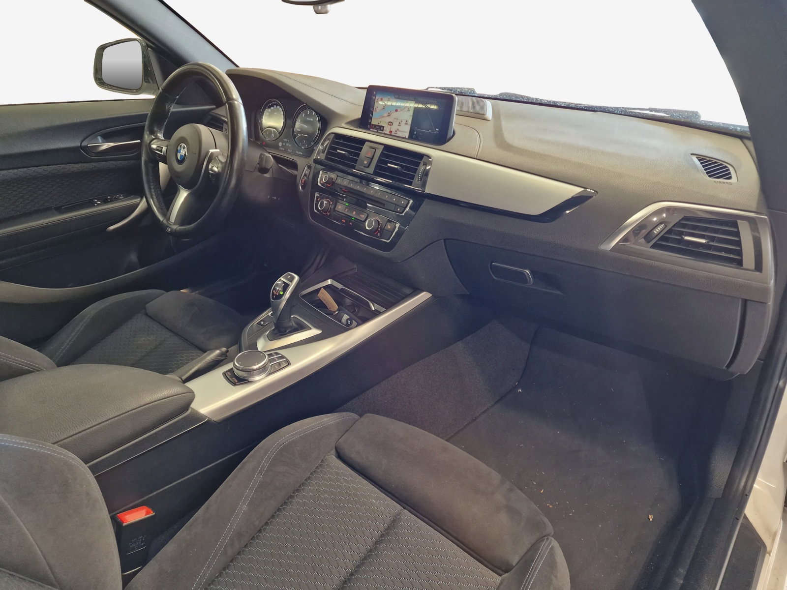 BMW 230i Steptronic-image-9