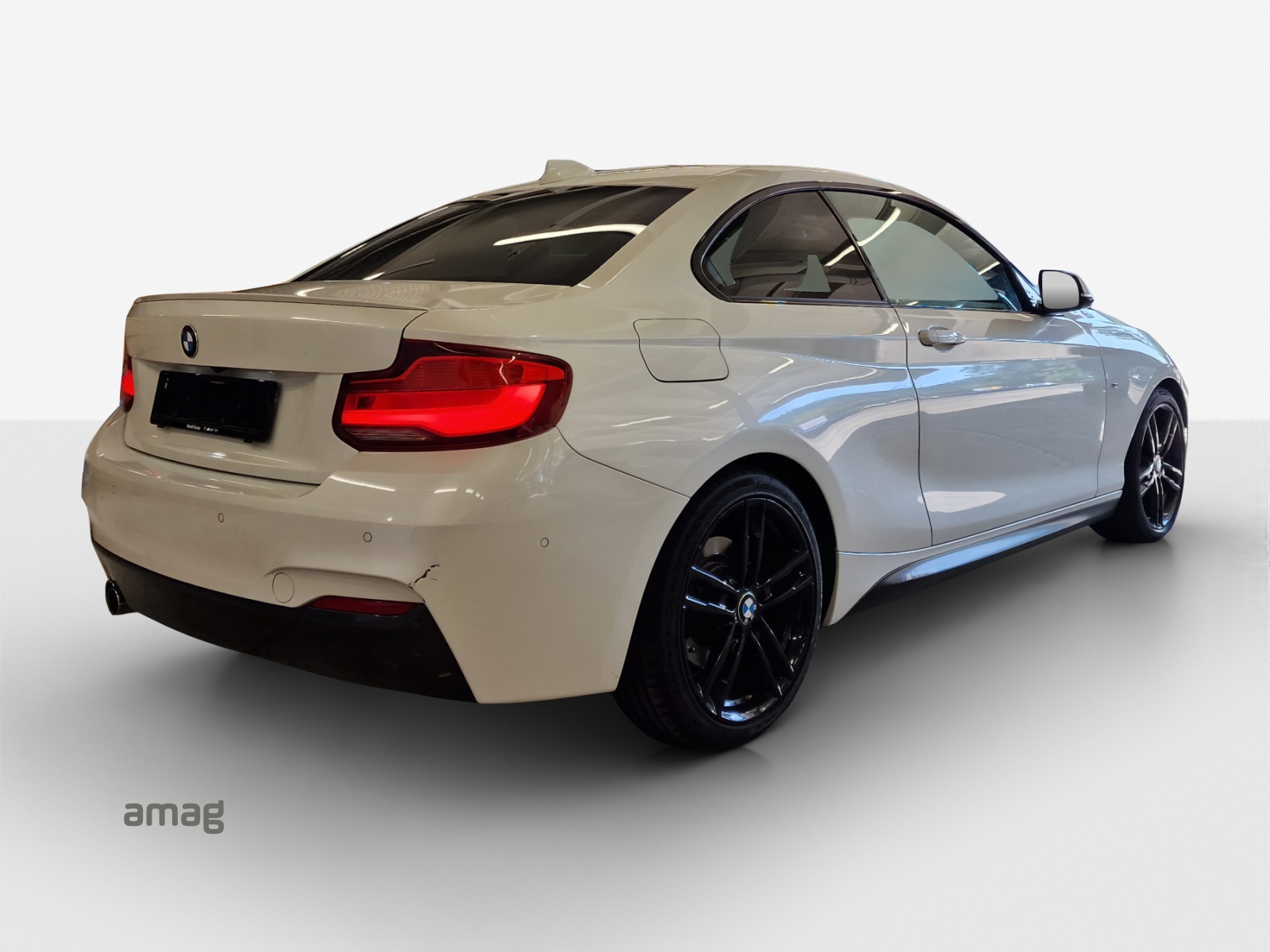 BMW 230i Steptronic-image-4