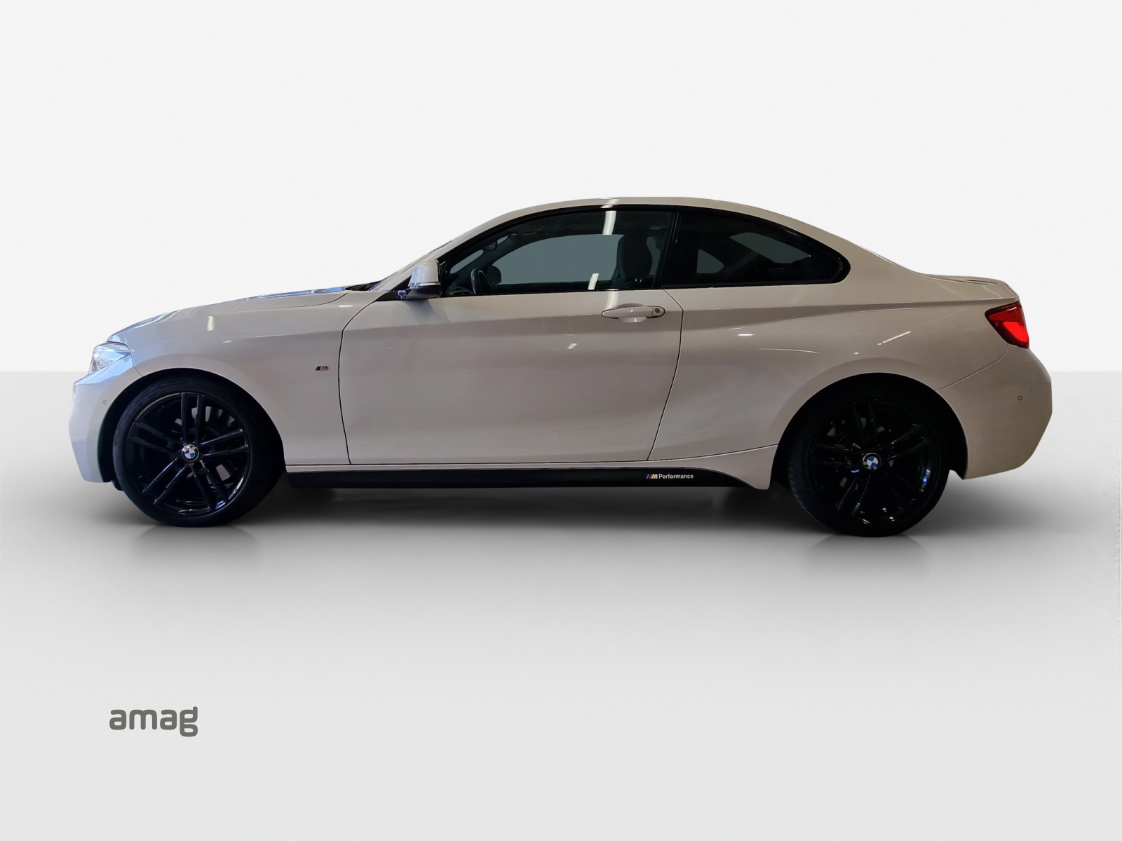 BMW 230i Steptronic-image-1