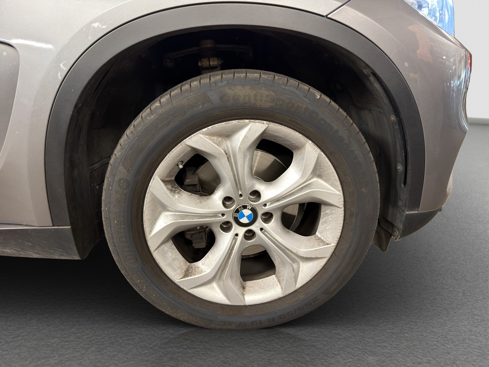 BMW X5 xDrive 30d Steptronic-image-12