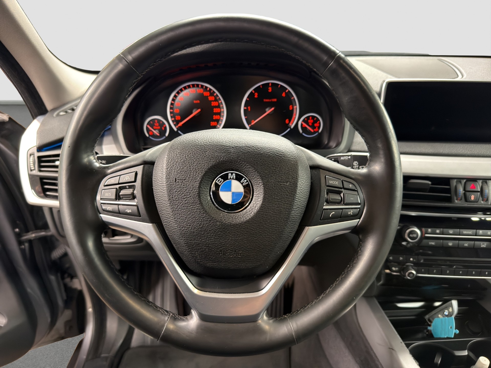 BMW X5 xDrive 30d Steptronic-image-0